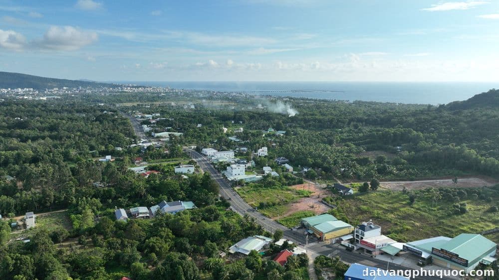 Ảnh flycam Phú Quốc – Đường Dương Đông Cửa Cạn, Vòng xoay Đồng Cây Sao
